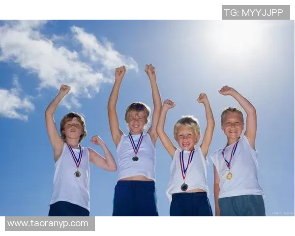 足球球星素养探究：如何通过品格与精神塑造场上英雄的成功之路